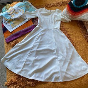 New Classic White Short Sleeve Dress